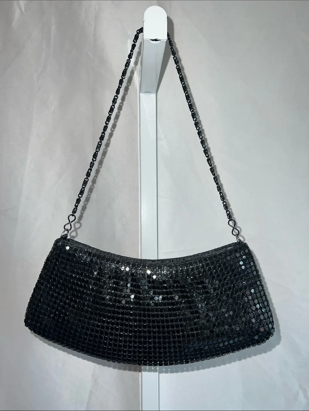Source Unknown Vintage Black Sequin Chain-Handle Wristlet Clutch